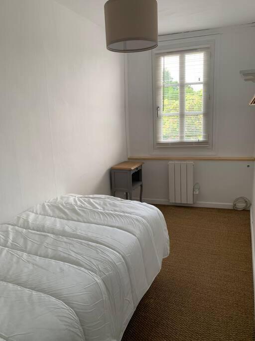 Gite La Petite Maison Guitres Екстер'єр фото
