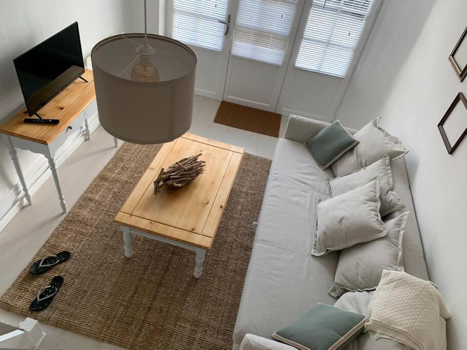 Gite La Petite Maison Guitres Екстер'єр фото